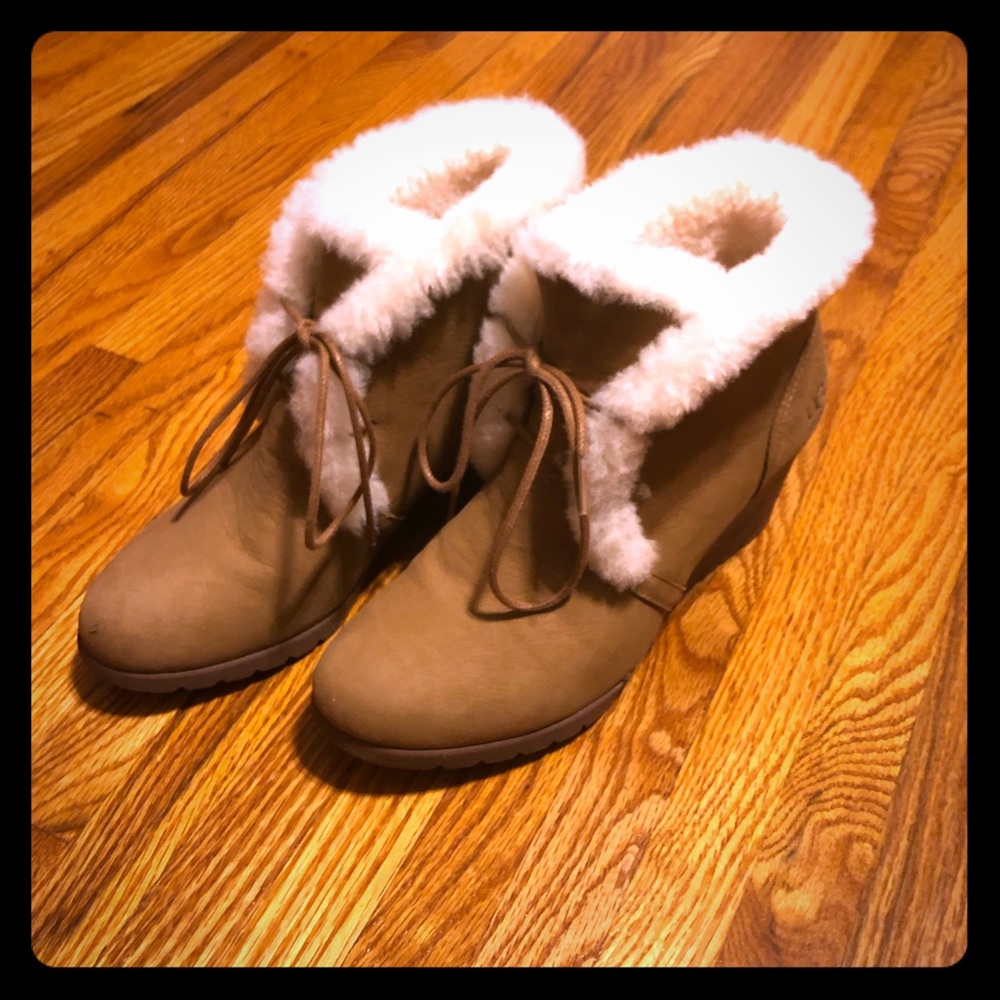 Uggs Jeovana Waterproof Wedge Booties Chestnut 7.5